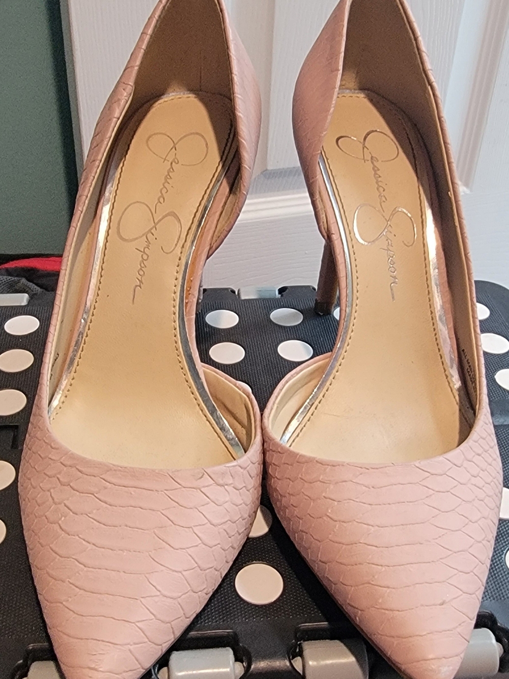 Jessica Simpson Blush Textured Pointed-Toe Pumps